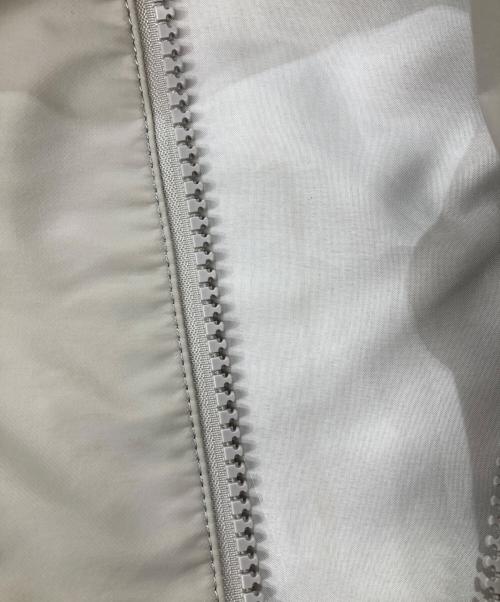 emmi（エミ）emmi (エミ) 撥水 emmiロゴマルチバックパック アイボリーの古着・服飾アイテム
