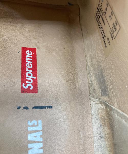 CLARKS（クラークス）CLARKS (クラークス) SUPREME (シュプリーム) ローカットスニーカー/Patent Leather Wallabee / パテントレザーワラビー ベージュ サイズ:25.5cmの古着・服飾アイテム