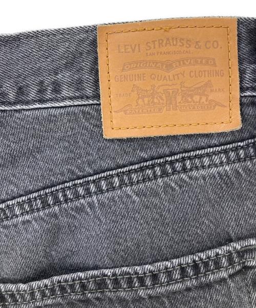 LEVI'S PReMIUM（リーバイス プレミアム）LEVI'S PReMIUM (リーバイス プレミアム) FOLDED PLEATED BAGGY ブラック LOSE CONTROL/ブラックデニムパンツ ブラック サイズ:28の古着・服飾アイテム