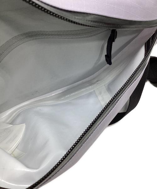 ARC'TERYX（アークテリクス）ARC'TERYX (アークテリクス) グランヴィルクロスボディバッグ/ウエストバッグ パープルの古着・服飾アイテム