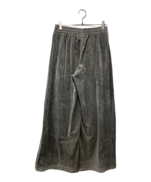 adidas（アディダス）adidas (アディダス) トラックパンツ/ベルベット ルーズ トラックパンツ グレー サイズ:XLの古着・服飾アイテム