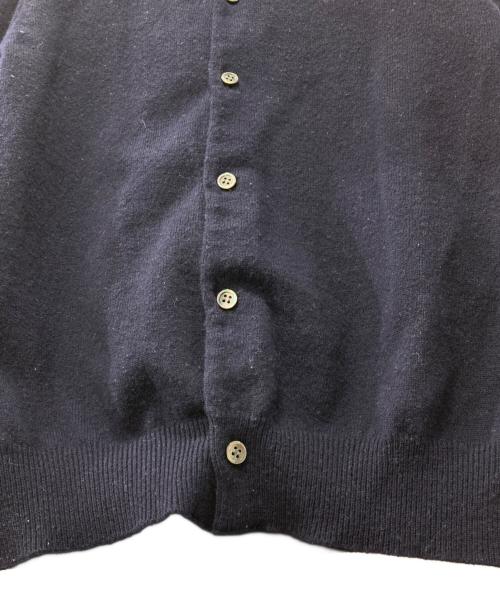 PLAY COMME des GARCONS（プレイコムデギャルソン）PLAY COMME des GARCONS (プレイコムデギャルソン) ハートワッペンクルーネックカーディガン ネイビー サイズ:Lの古着・服飾アイテム