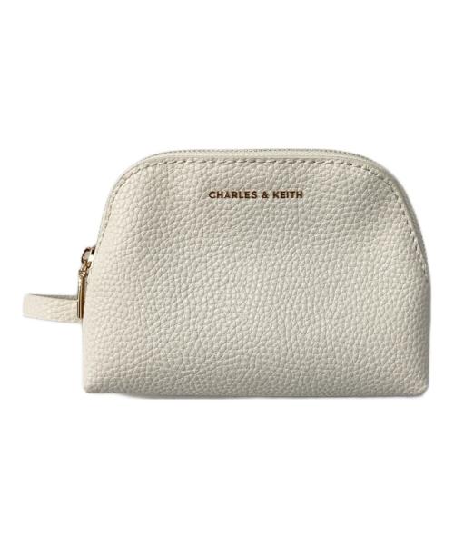 CHARLES & KEITH（チャールズアンドキース）CHARLES & KEITH (チャールズアンドキース) CHANCEメタリックアクセントバケットバッグ ホワイトの古着・服飾アイテム