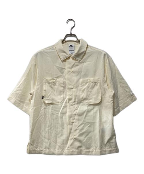 NIKE（ナイキ）NIKE (ナイキ) LOOSE FIT バックプリント S/S シャツ アイボリー サイズ:Sの古着・服飾アイテム