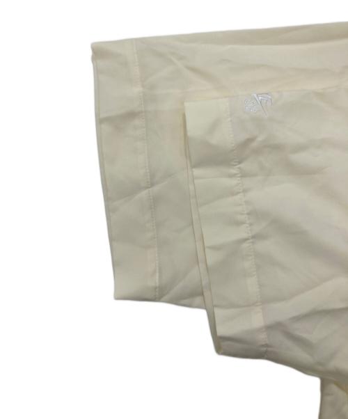 NIKE（ナイキ）NIKE (ナイキ) LOOSE FIT バックプリント S/S シャツ アイボリー サイズ:Sの古着・服飾アイテム