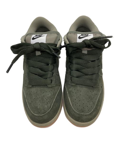 NIKE（ナイキ）NIKE (ナイキ) ローカットスニーカー オリーブ サイズ:24の古着・服飾アイテム