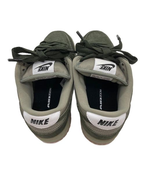 NIKE（ナイキ）NIKE (ナイキ) ローカットスニーカー オリーブ サイズ:24の古着・服飾アイテム