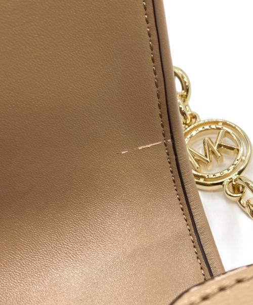 MICHAEL KORS（マイケルコース）MICHAEL KORS (マイケルコース) ショルダーバッグ ベージュの古着・服飾アイテム