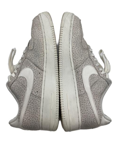 NIKE（ナイキ）NIKE (ナイキ) W AIR FORCE 1 '07 PRM PHANTOM/METALLIC SILVER-SAIL アイボリー サイズ:27.5の古着・服飾アイテム