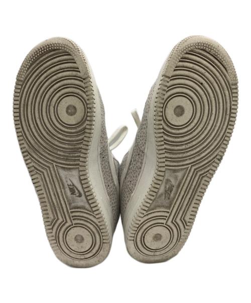 NIKE（ナイキ）NIKE (ナイキ) W AIR FORCE 1 '07 PRM PHANTOM/METALLIC SILVER-SAIL アイボリー サイズ:27.5の古着・服飾アイテム