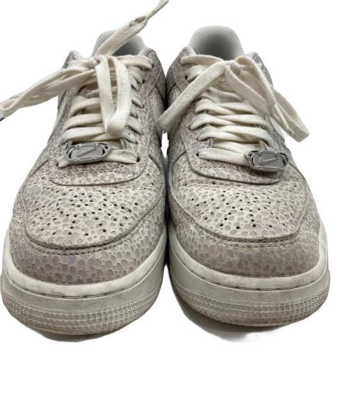 NIKE（ナイキ）NIKE (ナイキ) W AIR FORCE 1 '07 PRM PHANTOM/METALLIC SILVER-SAIL アイボリー サイズ:27.5の古着・服飾アイテム