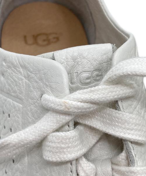 UGG（アグ）UGG (アグ) TYEローカットスニーカー アイボリー サイズ:25の古着・服飾アイテム
