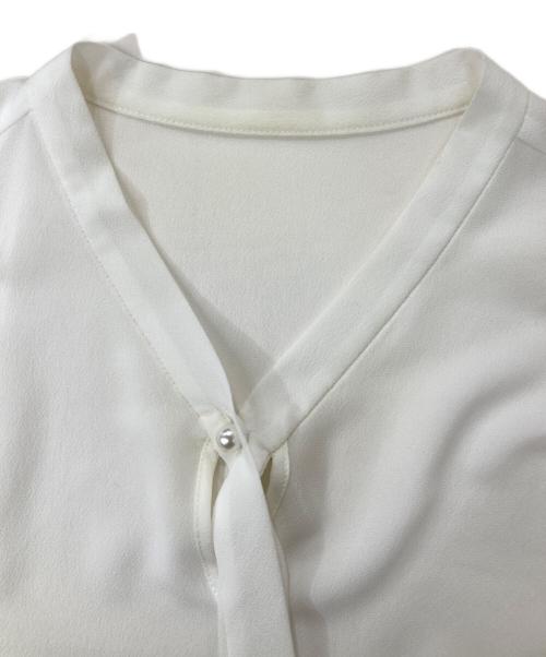 ANAYI（アナイ）ANAYI (アナイ) サテンジョーゼットリボンタイブラウス ホワイト サイズ:38の古着・服飾アイテム