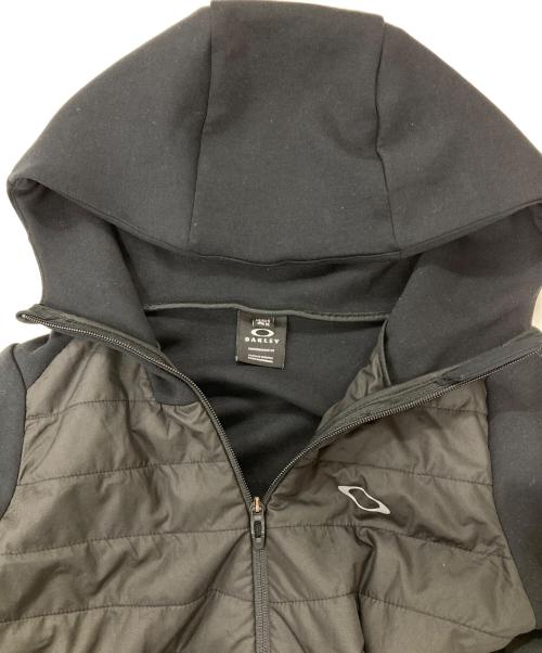 OAKLEY（オークリー）OAKLEY (オークリー) 中綿キルティング・ストレッチジャージー フリースジャケット ブラック サイズ:Mの古着・服飾アイテム