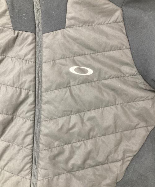 OAKLEY（オークリー）OAKLEY (オークリー) 中綿キルティング・ストレッチジャージー フリースジャケット ブラック サイズ:Mの古着・服飾アイテム