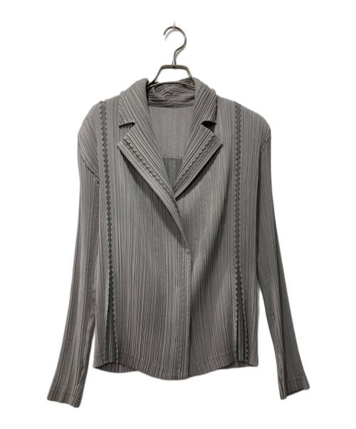 ISSEY MIYAKE FETE（イッセイ ミヤケ フェット）ISSEY MIYAKE FETE (イッセイ ミヤケ フェット) プリーツジャケット グレー サイズ:3の古着・服飾アイテム