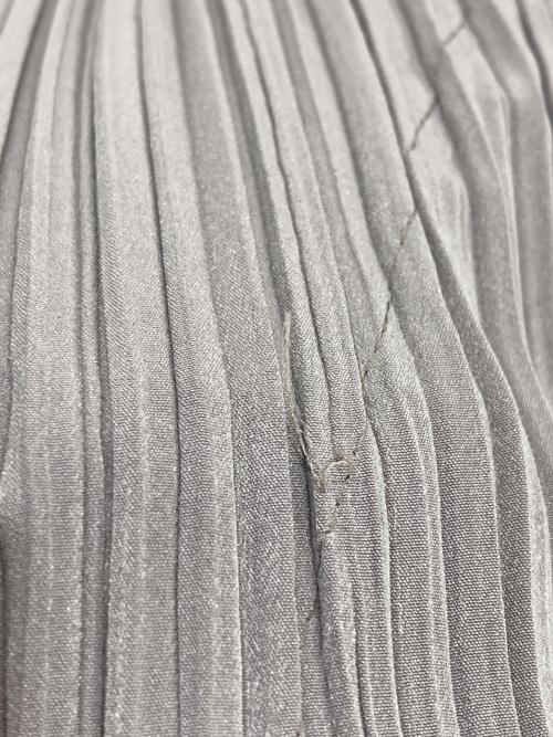 ISSEY MIYAKE FETE（イッセイ ミヤケ フェット）ISSEY MIYAKE FETE (イッセイ ミヤケ フェット) プリーツジャケット グレー サイズ:3の古着・服飾アイテム