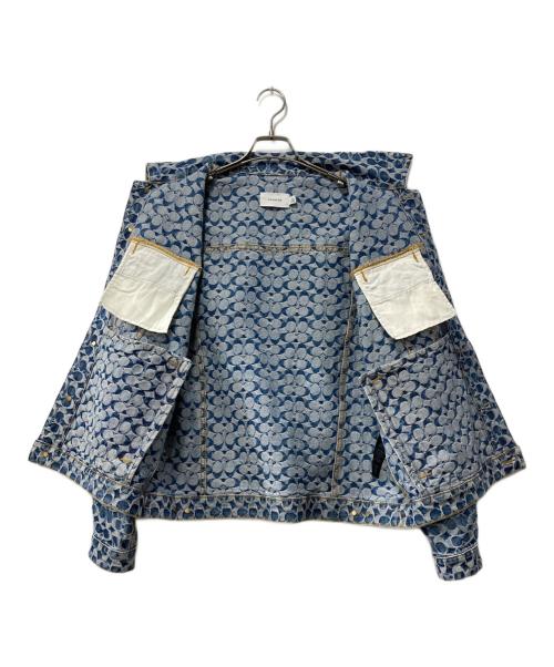 COACH（コーチ）COACH (コーチ) オール オーバー シグネチャー ジャガード デニム トラッカージャケット インディゴ サイズ:Mの古着・服飾アイテム