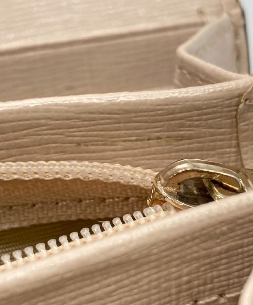 FURLA（フルラ）FURLA (フルラ) 2つ折り長財布 ベージュの古着・服飾アイテム