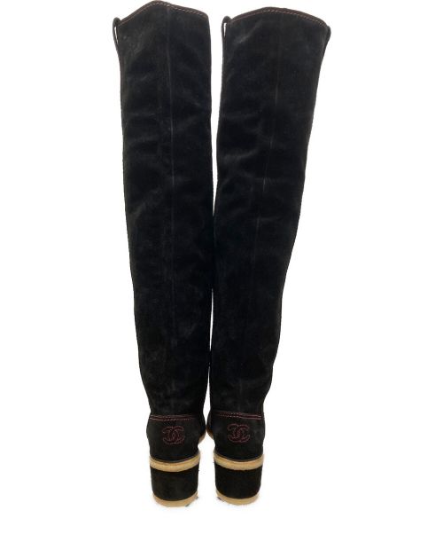 CHANEL（シャネル）CHANEL (シャネル) ココマークステッチスエードロングブーツ ブラック サイズ:351/2の古着・服飾アイテム