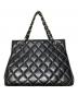 CHANEL (シャネル) チェーンショルダートートバッグ ブラック：300000円