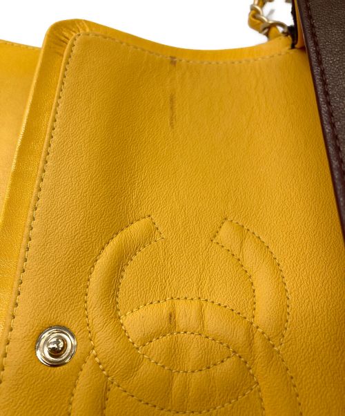 CHANEL（シャネル）CHANEL (シャネル) ココマークハラコチェーンショルダーバッグ ブラウン×ボルドー×イエローの古着・服飾アイテム