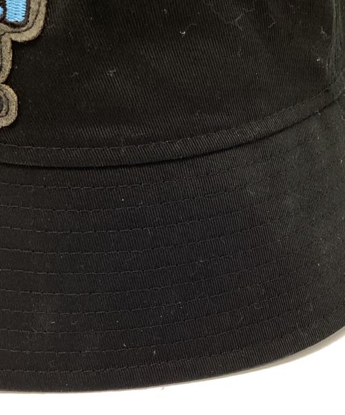 New Era（ニューエラ）New Era (ニューエラ) sacai (サカイ) Gonz ONE LOVE Hat/バケットハット ブラックの古着・服飾アイテム