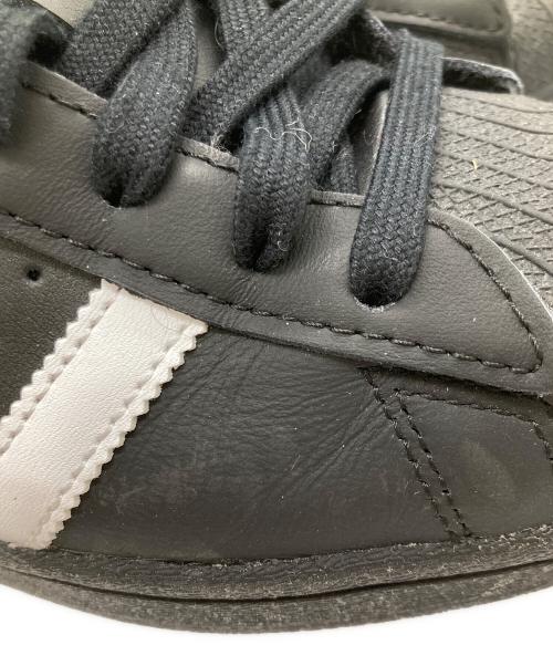 adidas（アディダス）adidas (アディダス) ローカットスニーカー ブラック サイズ:26.0cmの古着・服飾アイテム