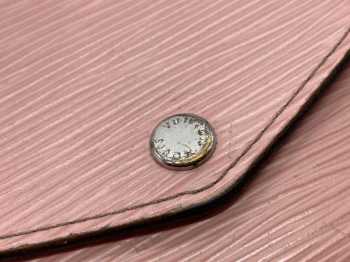 LOUIS VUITTON（ルイ ヴィトン）LOUIS VUITTON (ルイ ヴィトン) 長財布 ピンクの古着・服飾アイテム