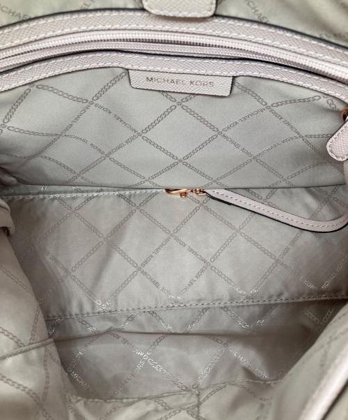 MICHAEL KORS（マイケル・コース）MICHAEL KORS (マイケルコース) マディミディアムジップトート ピンクの古着・服飾アイテム