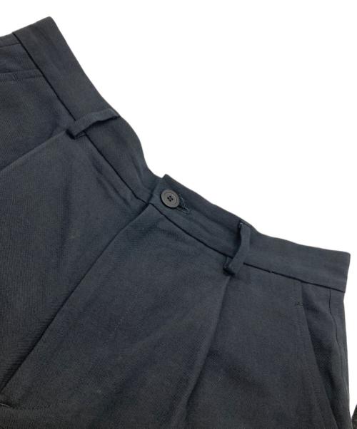 ESLOW（エスロー）ESLOW (エスロー) ONE TUCK PANTS w/STITCH ネイビー サイズ:3の古着・服飾アイテム