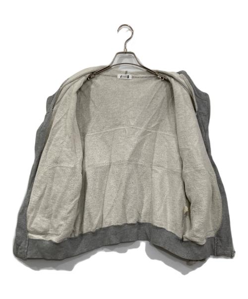 I.S.（アイエス）I.S. (アイエス) バックプリントジップパーカー グレー サイズ:9の古着・服飾アイテム