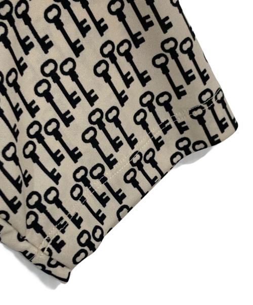 Leilian（レリアン）LEILIAN (レリアン) 鍵柄プリントワンピース ブラック×ベージュ サイズ:17+の古着・服飾アイテム