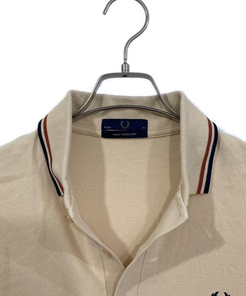FRED PERRY（フレッドペリー）FRED PERRY (フレッドペリー) ポロシャツ ベージュ サイズ:40の古着・服飾アイテム