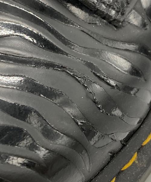 Dr.Martens（ドクターマーチン）Dr.Martens (ドクターマーチン) ゼブラエンボス8ホールブーツ ブラック サイズ:UK4の古着・服飾アイテム