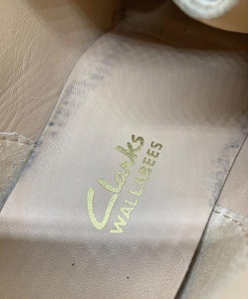CLARKS（クラークス）CLARKS (クラークス) スウェードワラビーブーツ ベージュ サイズ:UK4 1/2の古着・服飾アイテム