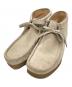 CLARKS（クラークス）の古着「スウェードワラビーブーツ」｜ベージュ