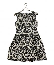 Diagram GRACE CONTINENTAL（ダイアグラム グレースコンチネンタル）の古着「ジャガードノースリーブワンピース」｜ブラック×ホワイト