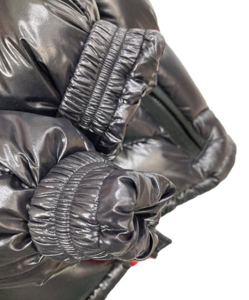 MONCLER（モンクレール）MONCLER (モンクレール) ANTHIMEダウンジャケット ブラック×レッド サイズ:2の古着・服飾アイテム