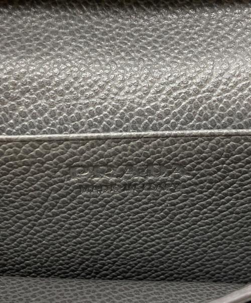 PRADA（プラダ）PRADA (プラダ) カードケース グレーの古着・服飾アイテム