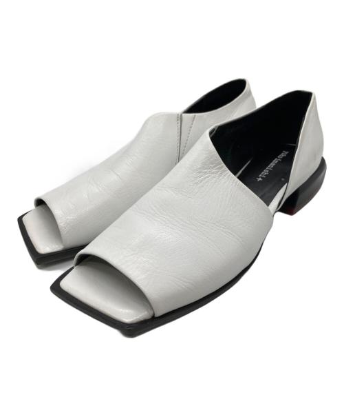 yuko imanishi+（ユウコイマニシプラス）YUKO IMANISHI+ (ユウコイマニシプラス) スクエアトゥアシメサンダル ホワイト サイズ:37の古着・服飾アイテム