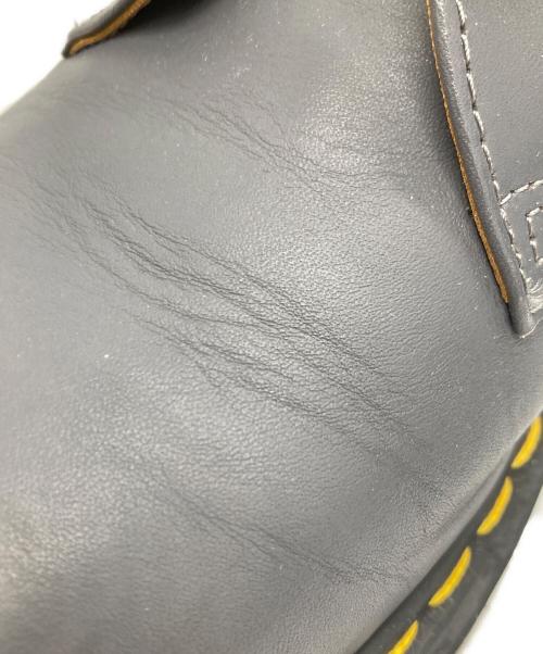 Dr.Martens（ドクターマーチン）Dr.Martens (ドクターマーチン) 3ホールシューズ グレー サイズ:UK8の古着・服飾アイテム