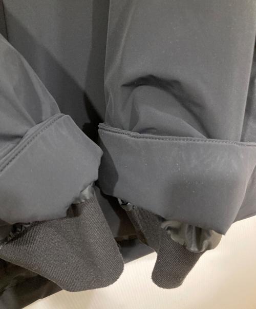 DESCENTE ALLTERRAIN（デザイント オルテライン）Descente ALLTERRAIN (デザイント オルテライン) INSULATED LIGHTWEIGHT JACKET ブラック サイズ:Mの古着・服飾アイテム