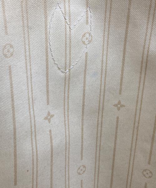 LOUIS VUITTON（ルイ ヴィトン）LOUIS VUITTON (ルイ ヴィトン) トートバッグ ホワイトの古着・服飾アイテム