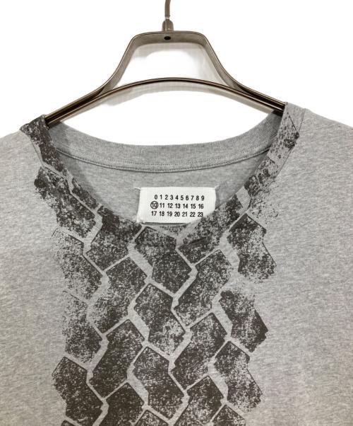 Martin Margiela 10（マルタン・マルジェラ 10）Martin Margiela 10 (マルタン・マルジェラ 10) 08AW タイヤ痕Tシャツ グレー サイズ:46の古着・服飾アイテム