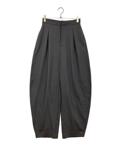 forme（フォルメ）forme (フォルメ) CURVED PANTS グレー サイズ:１の古着・服飾アイテム