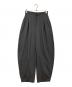 forme（フォルメ）の古着「CURVED PANTS」｜グレー