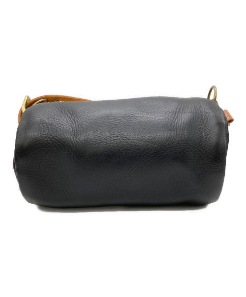TIDE WAY（タイドウェイ）TIDE WAY (タイドウェイ) カウレザーロールショルダーバッグ ブラックの古着・服飾アイテム