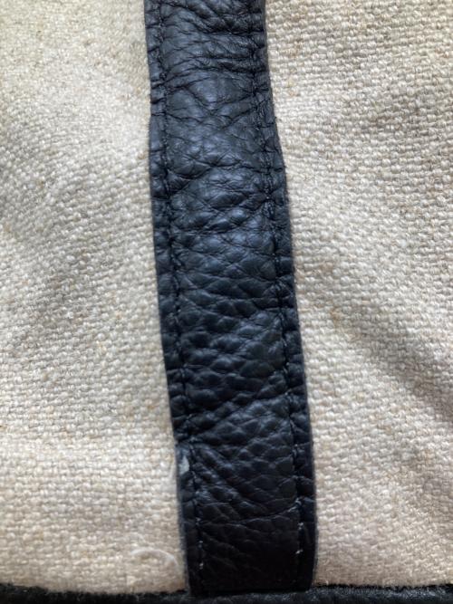 ear PAPILLONNER（イアパピヨネ）ear PAPILLONNER (イアパピヨネ) カットオフワンハンドルバッグ アイボリーの古着・服飾アイテム