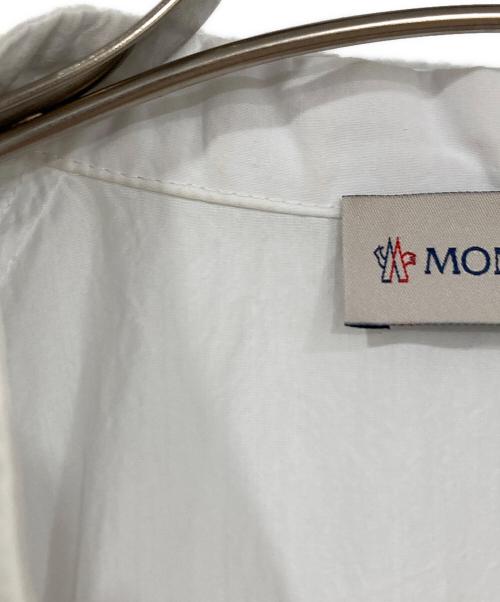 MONCLER（モンクレール）MONCLER (モンクレール) Abito chemisier in cotone/ABITOコットンシャツワンピース ホワイト サイズ:40の古着・服飾アイテム